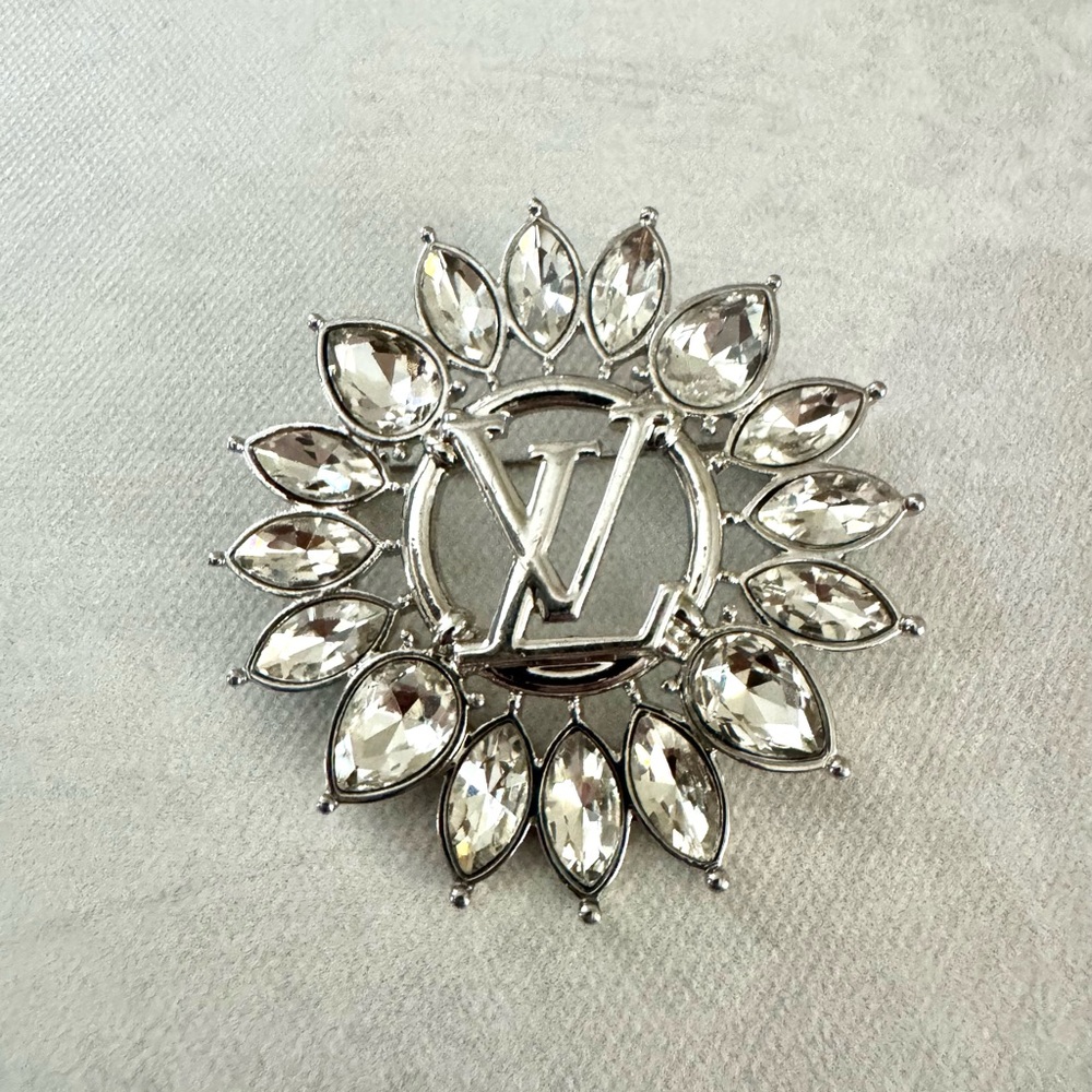 Fashion Brooch, Silver Metal LV, Rhinestone Petal Design, Unbranded